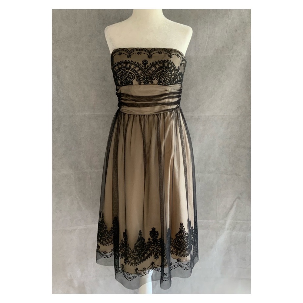 David's Bridal Strapless Tulle Dress With Caviar Beading Short Sz 6 - Picture 2 of 10